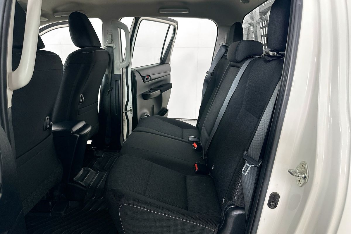 2021 Toyota HILUX SR (4x4) GUN126R FACELIFT 4X4