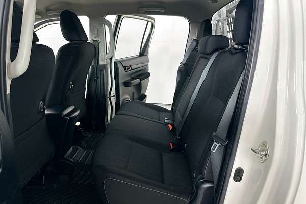 2021 Toyota HILUX SR (4x4) GUN126R FACELIFT 4X4