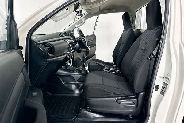 2020 Toyota HILUX WORKMATE HI-RIDER GUN135R FACELIFT 4x2