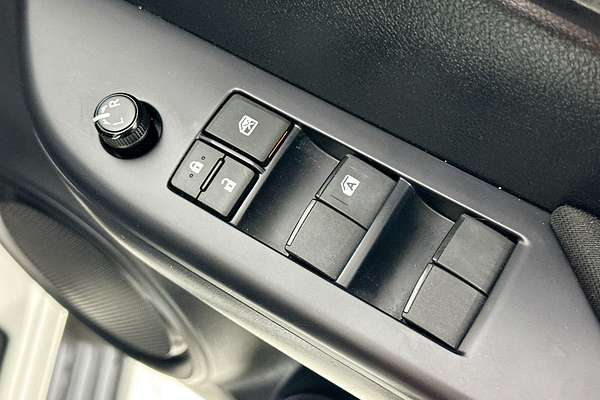 2022 Toyota HILUX SR (4x4) GUN126R 4X4