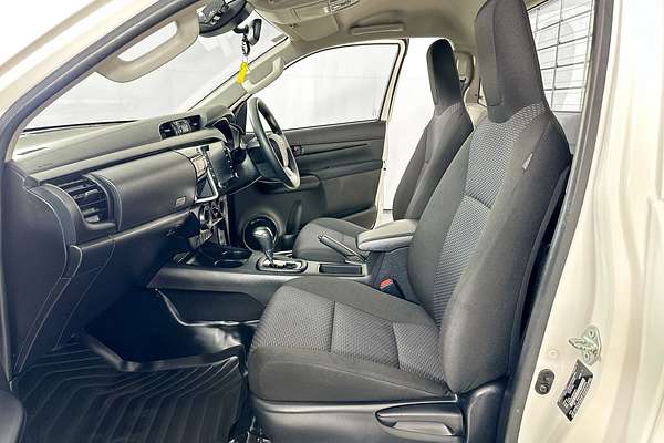 2021 Toyota HILUX WORKMATE (4x2) TGN121R 4x2