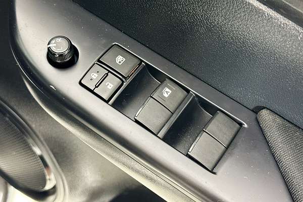 2022 Toyota HILUX SR (4x4) GUN126R 4X4