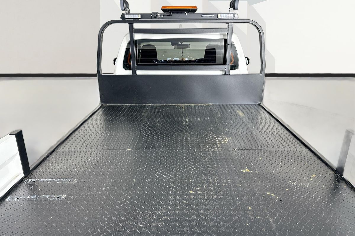 2025 Toyota HILUX SR (4x4) GUN126R RC 4X4