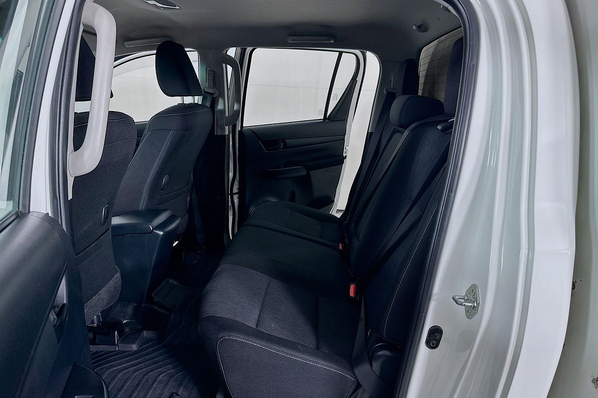 2018 Toyota HILUX SR GUN126R 4X4