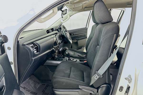2022 Toyota HILUX SR GUN126R 4X4