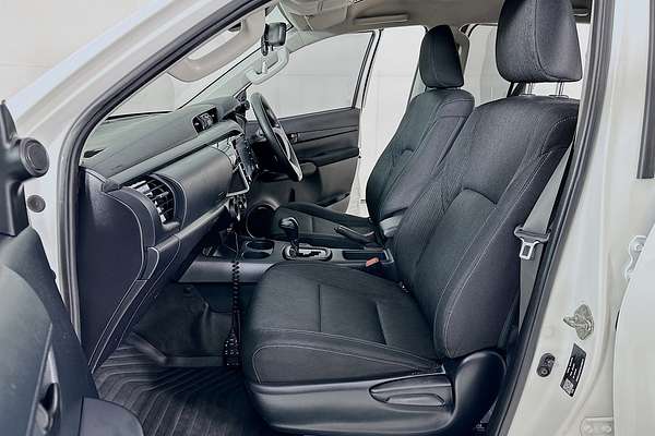 2022 Toyota HILUX SR GUN126R 4X4