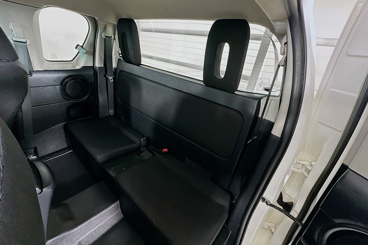 2019 Toyota HILUX Workmate GUN125R 4X4