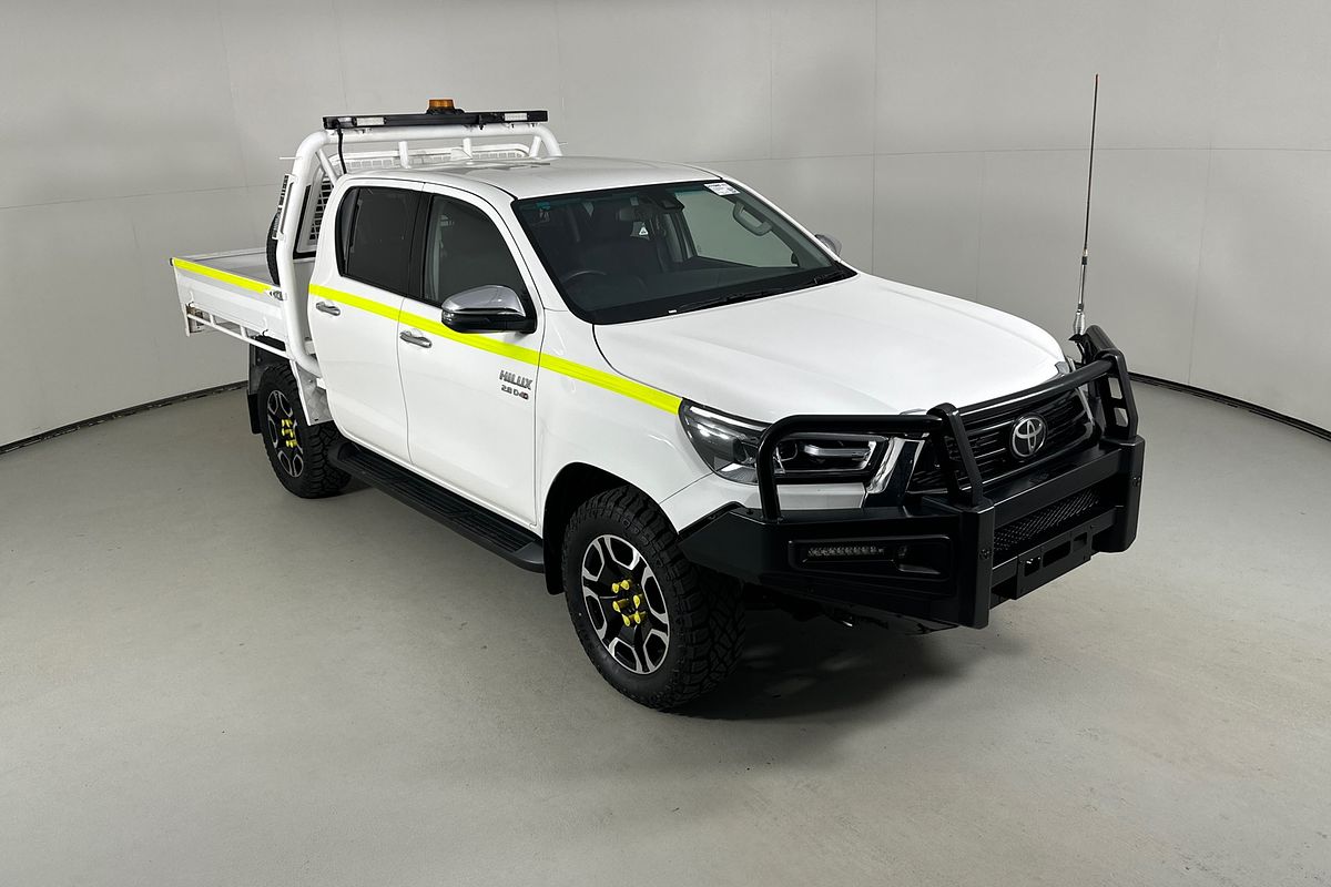 2021 Toyota HILUX SR5 (4x4) GUN126R FACELIFT 4X4