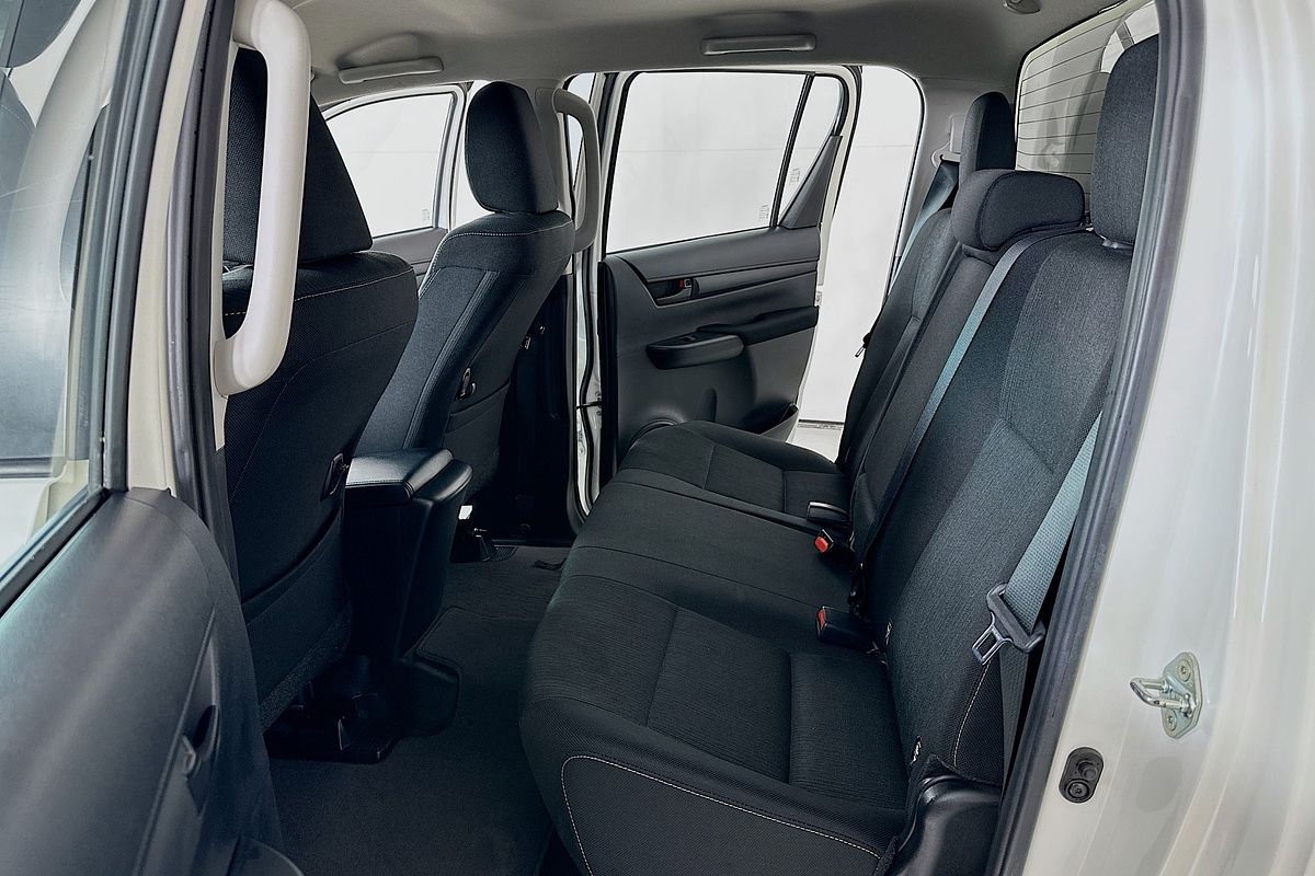 2019 Toyota HILUX SR GUN126R 4X4