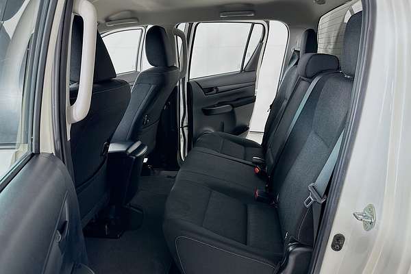 2019 Toyota HILUX SR GUN126R 4X4