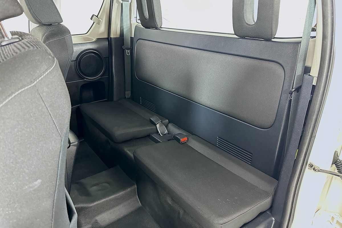 2020 Toyota HILUX SR (4x4) GUN126R MY19 UPGRADE 4X4