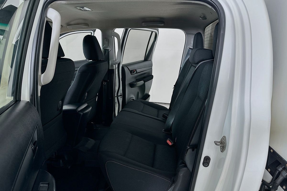 2021 Toyota HILUX SR (4x4) GUN126R FACELIFT 4X4