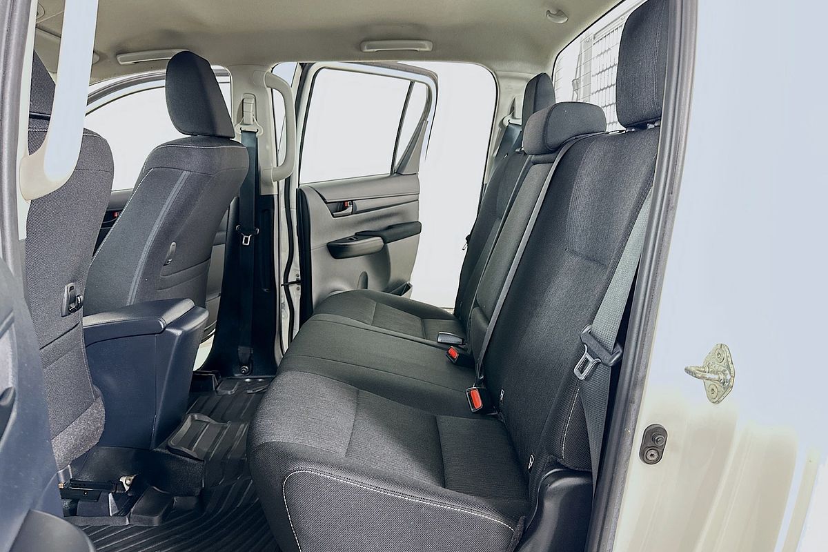 2019 Toyota HILUX SR (4x4) GUN126R MY19 UPGRADE 4X4