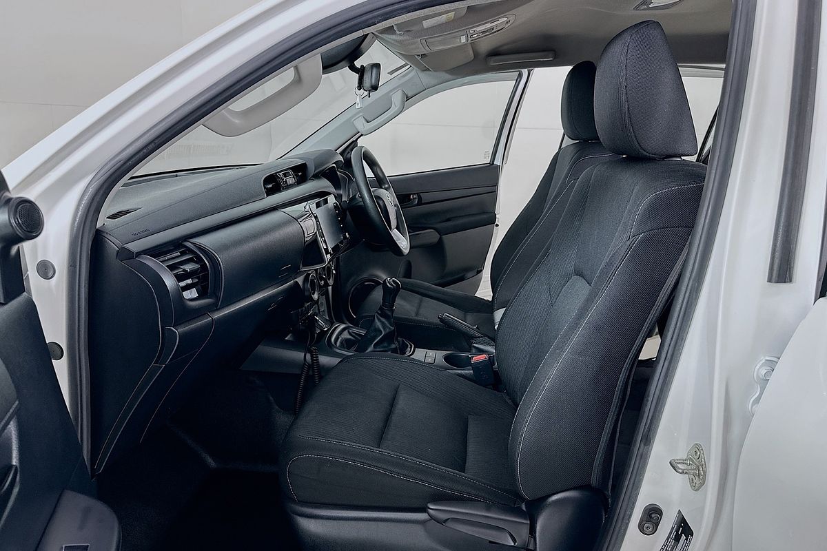2021 Toyota HILUX SR GUN126R 4X4