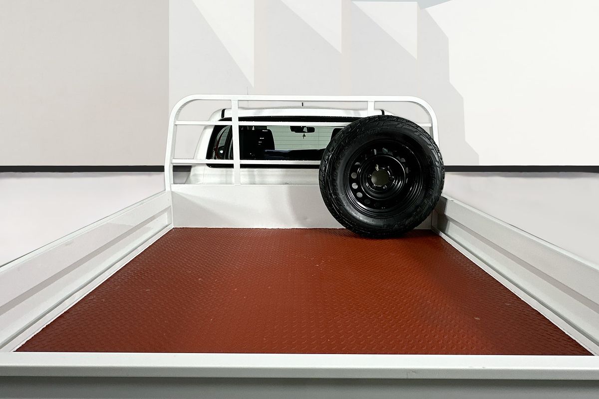 2020 Toyota HILUX SR (4x4) GUN126R FACELIFT 4X4