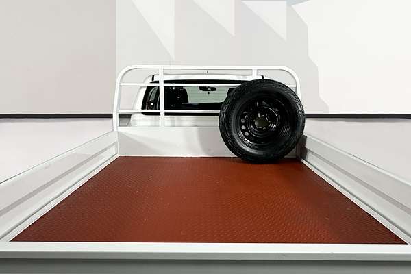 2020 Toyota HILUX SR (4x4) GUN126R FACELIFT 4X4