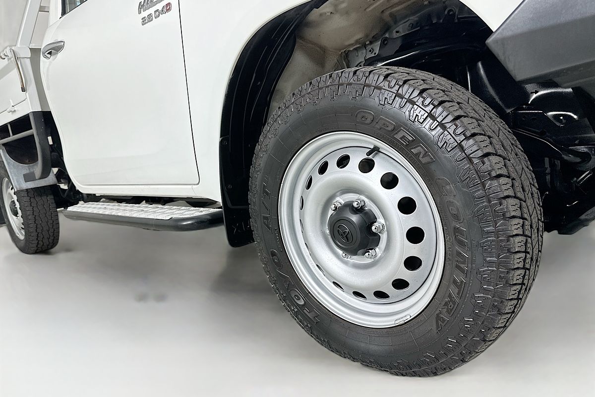 2016 Toyota HILUX SR (4x4) GUN126R 4X4
