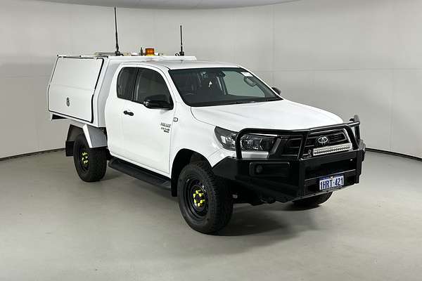 2022 Toyota HILUX SR (4x4) GUN126R 4X4