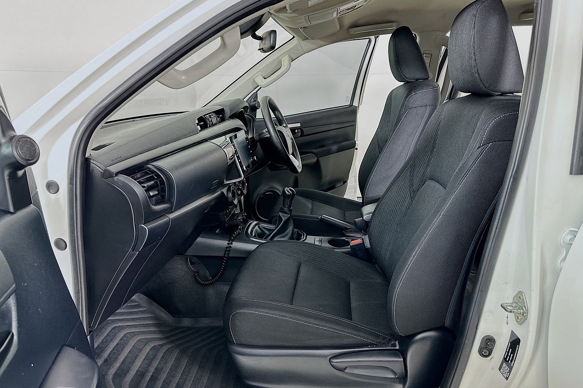 2022 Toyota HILUX SR (4x4) GUN126R 4X4