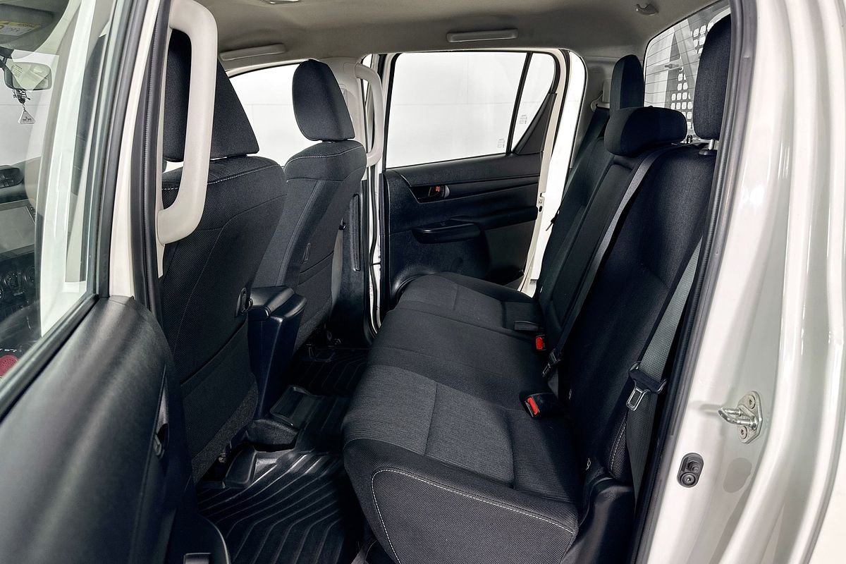 2022 Toyota HILUX SR (4x4) GUN126R 4X4