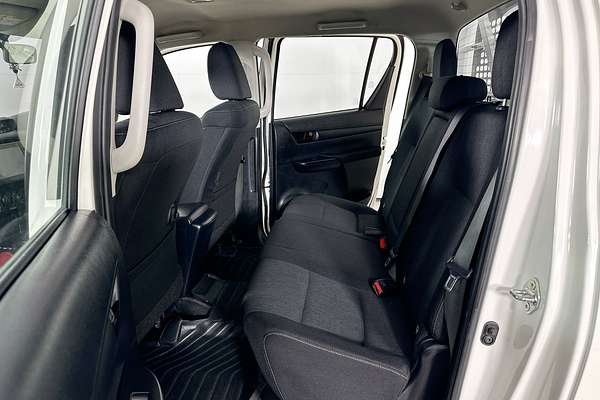 2022 Toyota HILUX SR (4x4) GUN126R 4X4