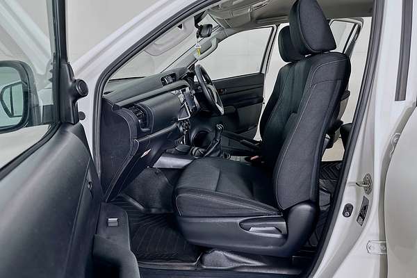 2022 Toyota HILUX SR HI-RIDER (4x2) GUN136R REAR WHEEL DRIVE