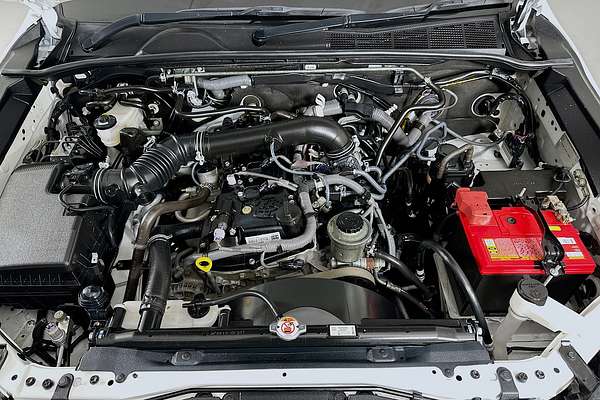 2017 Toyota HILUX WORKMATE TGN121R REAR WHEEL DRIVE