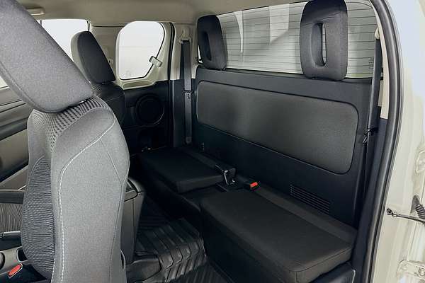 2021 Toyota HILUX SR (4x4) GUN126R 4X4