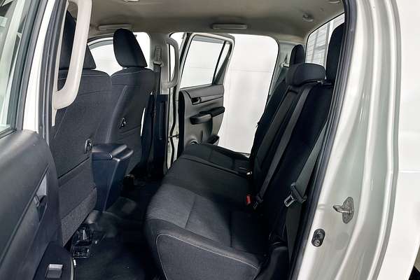 2020 Toyota HILUX SR (4x4) GUN126R MY19 UPGRADE 4X4