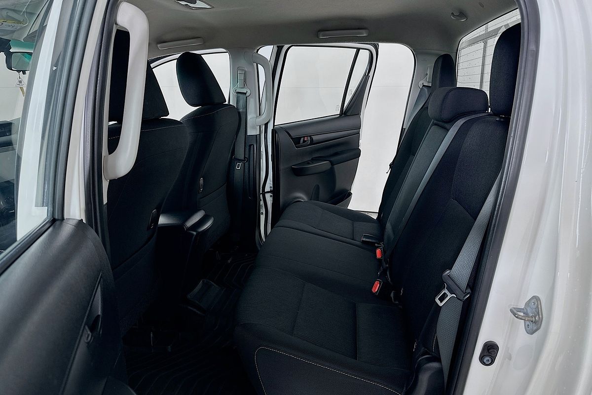 2022 Toyota HILUX SR (4x4) GUN126R 4X4