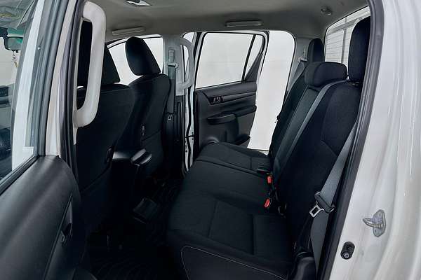 2022 Toyota HILUX SR (4x4) GUN126R 4X4
