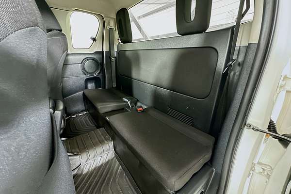 2020 Toyota Hilux SR (4x4) GUN126R FACELIFT 4X4