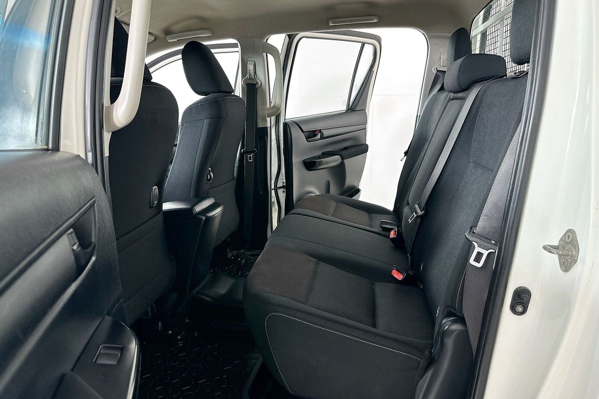 2019 Toyota HILUX SR (4x4) GUN126R MY19 4X4