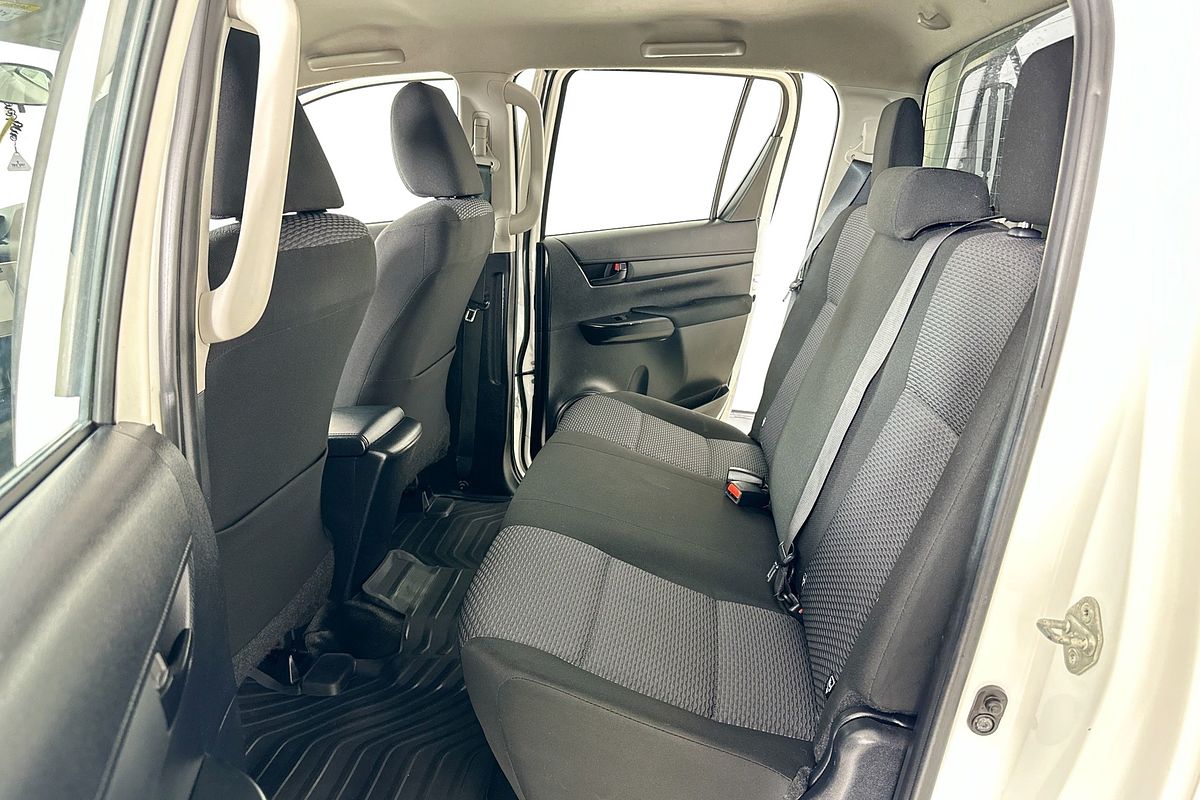 2017 Toyota HILUX WORKMATE (4x4) GUN125R 4X4