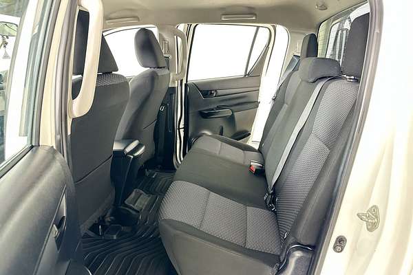 2017 Toyota HILUX WORKMATE (4x4) GUN125R 4X4
