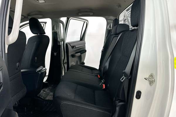 2021 Toyota HILUX SR (4x4) GUN126R 4X4