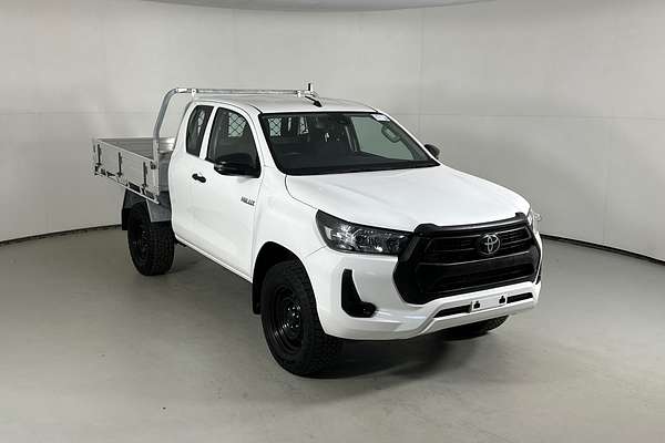 2021 Toyota Hilux WORKMATE (4x4) GUN125R 4X4