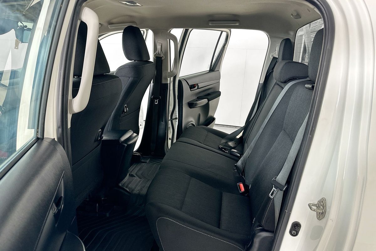 2022 Toyota HILUX SR (4x4) GUN126R 4X4