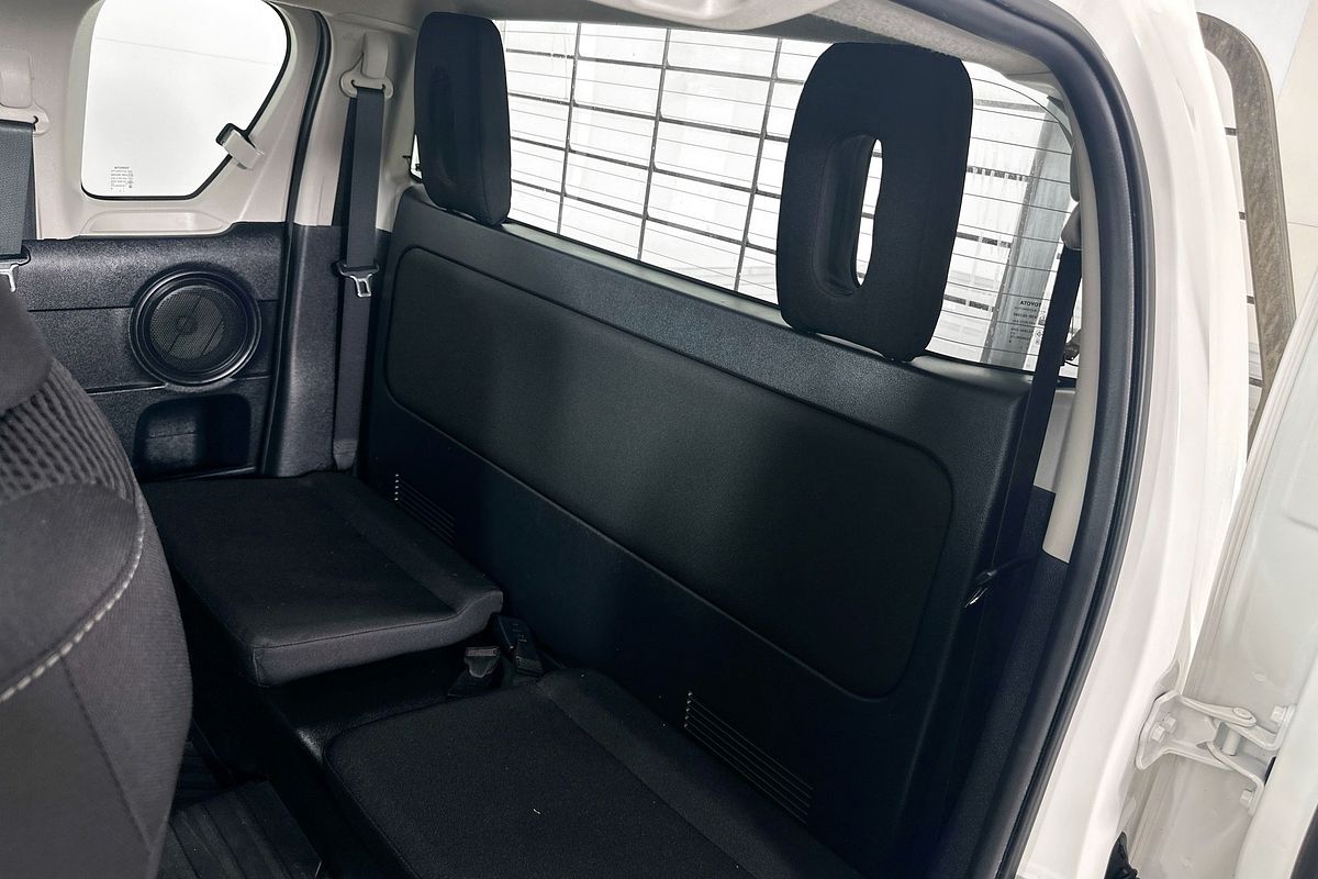 2019 Toyota HILUX SR (4x4) GUN126R MY19 4X4
