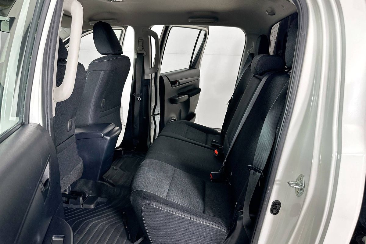 2022 Toyota HILUX SR (4x4) GUN126R 4X4