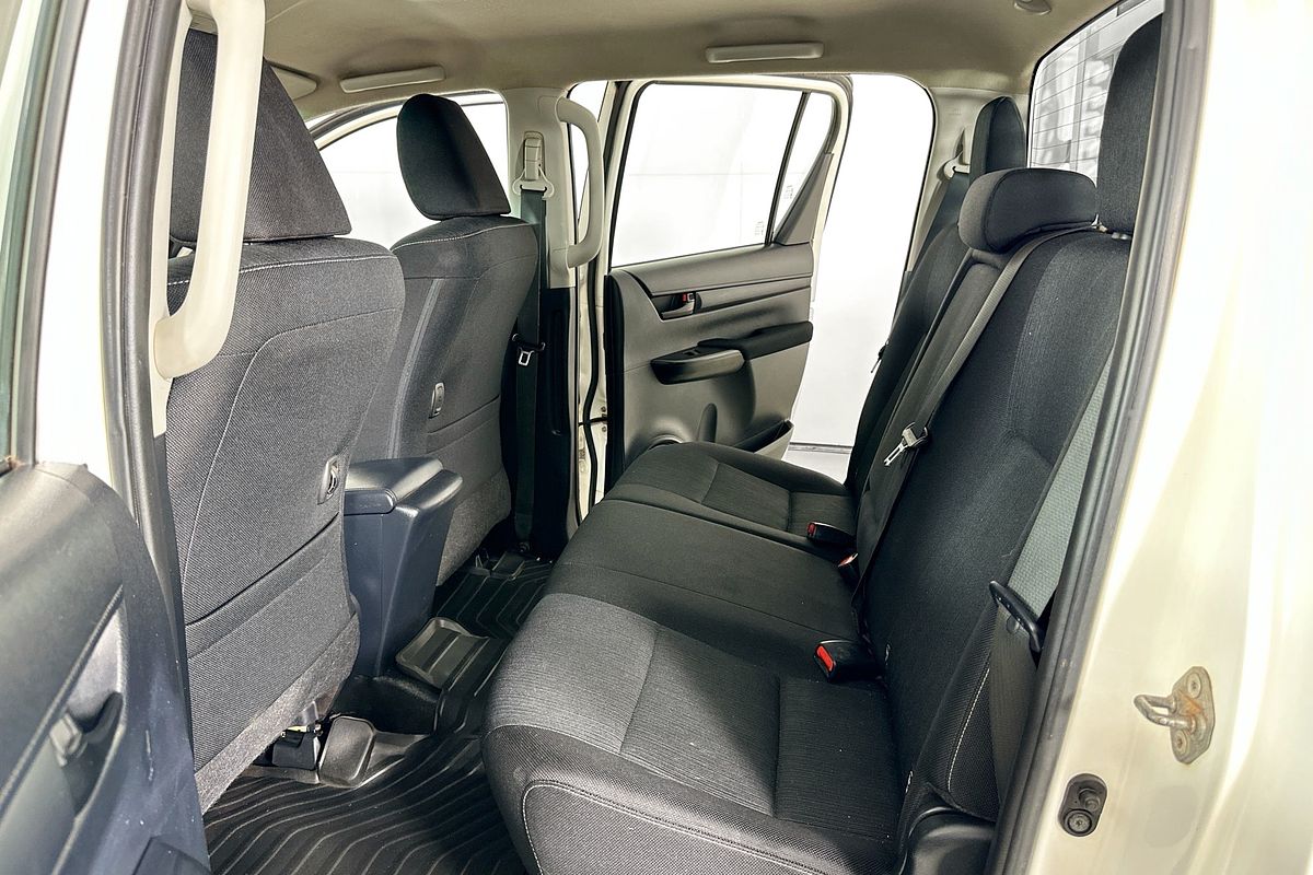 2020 Toyota HILUX SR (4x4) GUN126R MY19 UPGRADE 4X4