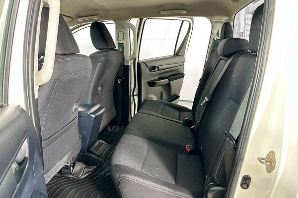 2020 Toyota HILUX SR (4x4) GUN126R MY19 UPGRADE 4X4