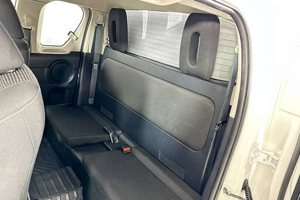 2020 Toyota Hilux SR (4x4) GUN126R FACELIFT 4X4
