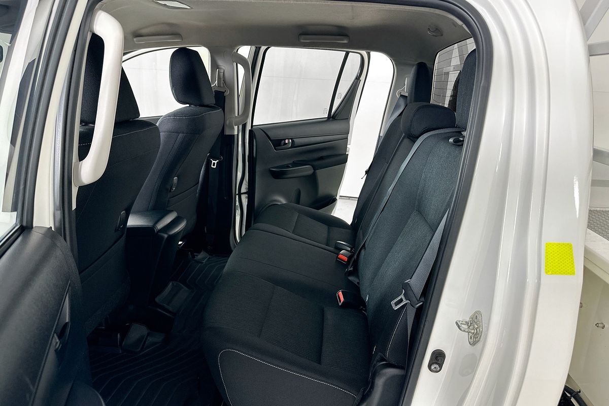 2023 Toyota HILUX SR (4x4) GUN126R 4X4
