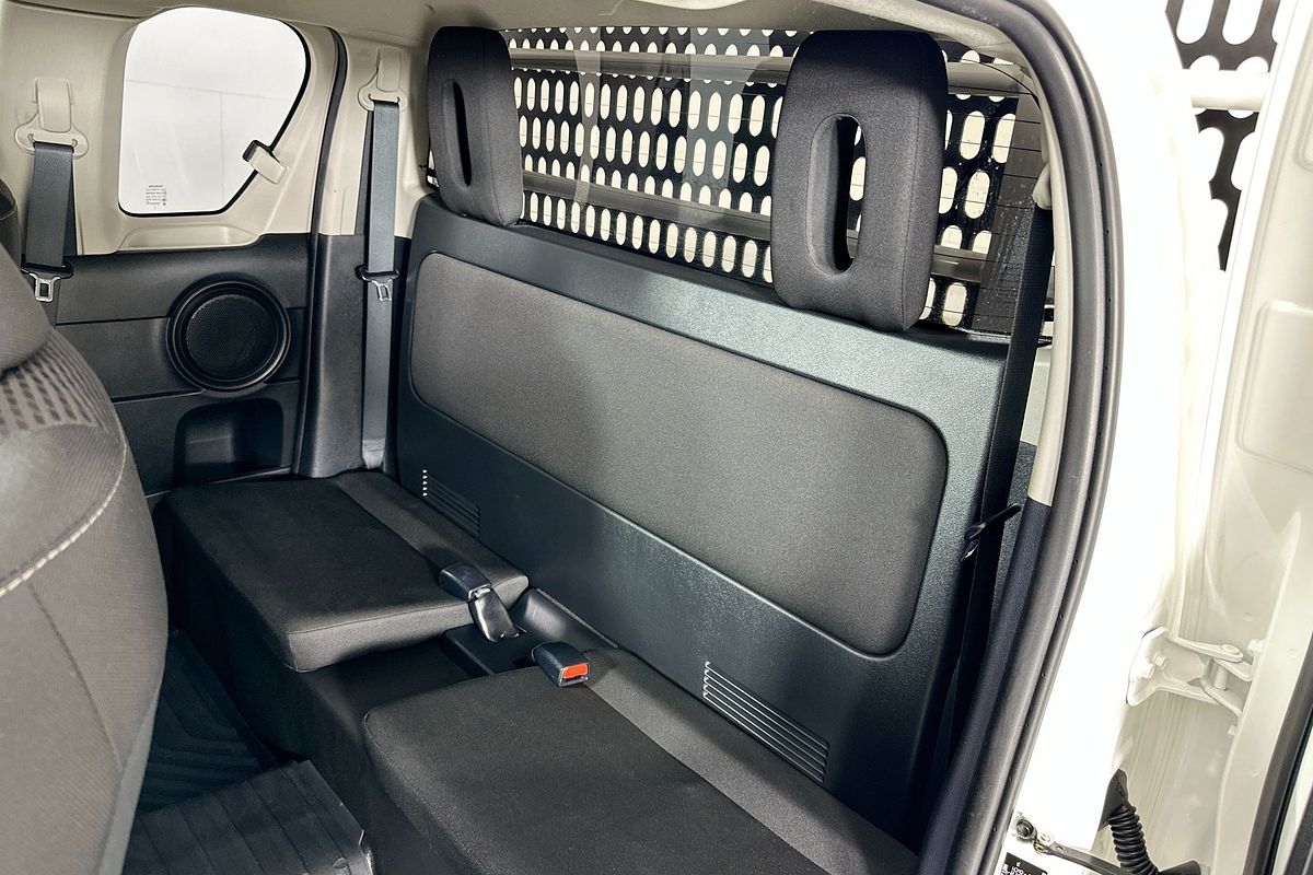2023 Toyota HILUX SR (4x4) GUN126R 4X4
