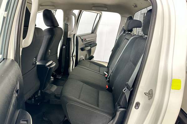 2022 Toyota HILUX SR (4x4) GUN126R 4X4