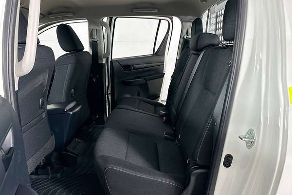 2024 Toyota HILUX SR (4x4) GUN126R 4X4