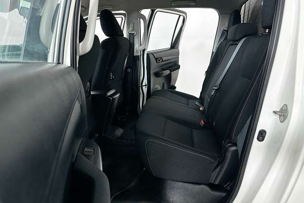 2020 Toyota HILUX SR (4x4) GUN126R MY19 UPGRADE 4X4