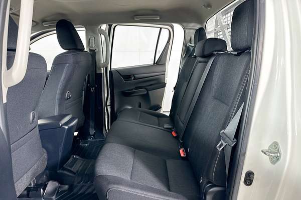 2022 Toyota HILUX SR (4x4) GUN126R 4X4