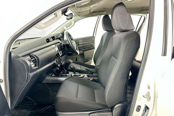 2019 Toyota HILUX WORKMATE TGN121R MY19 REAR WHEEL DRIVE